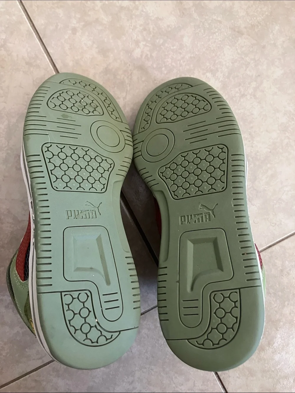 JURASSIC WORLD X PUMA High Tops Size: 5 Youth